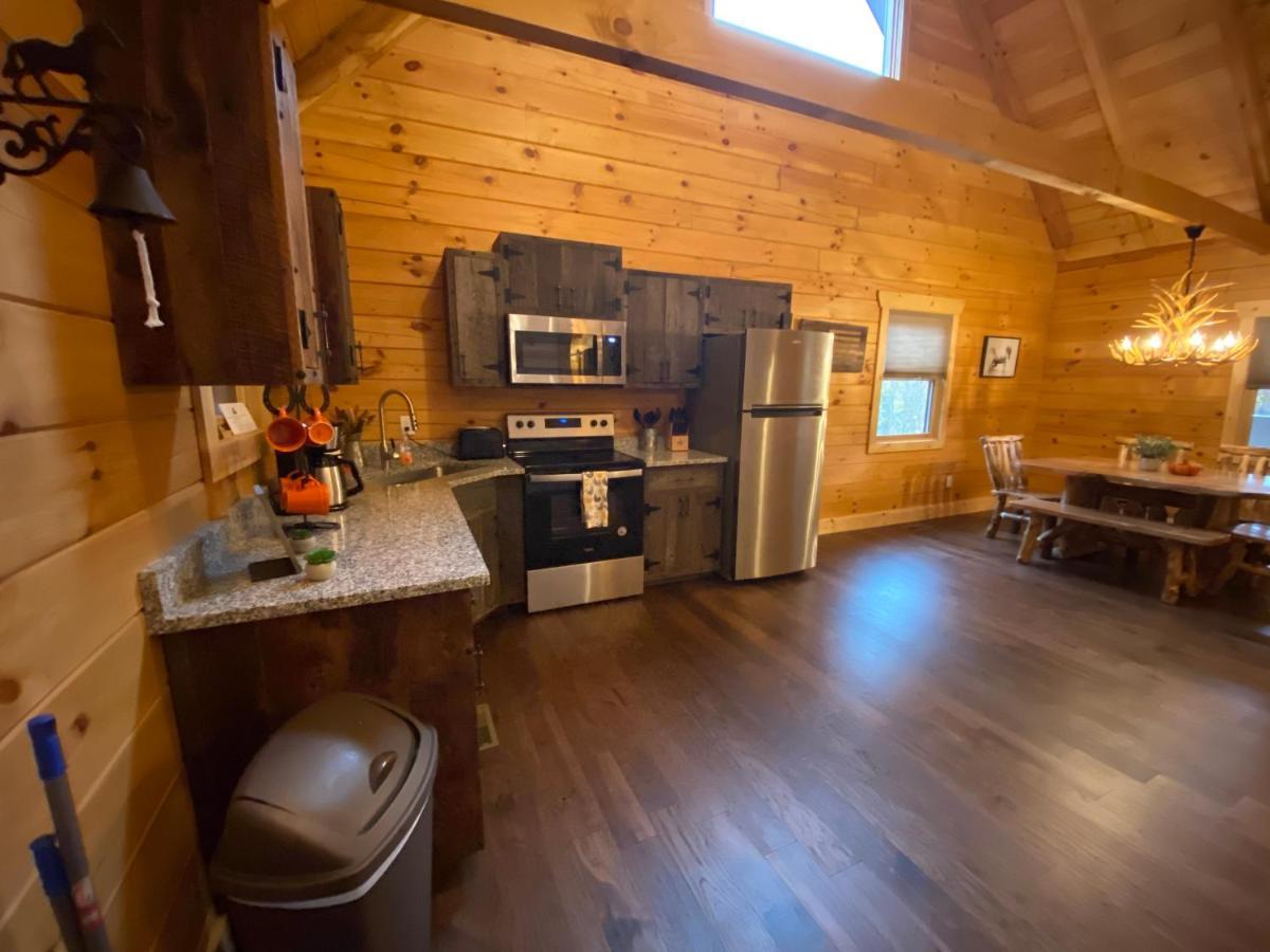 Pine Creek Cabins & Camping Resort South Bloomingville Ngoại thất bức ảnh