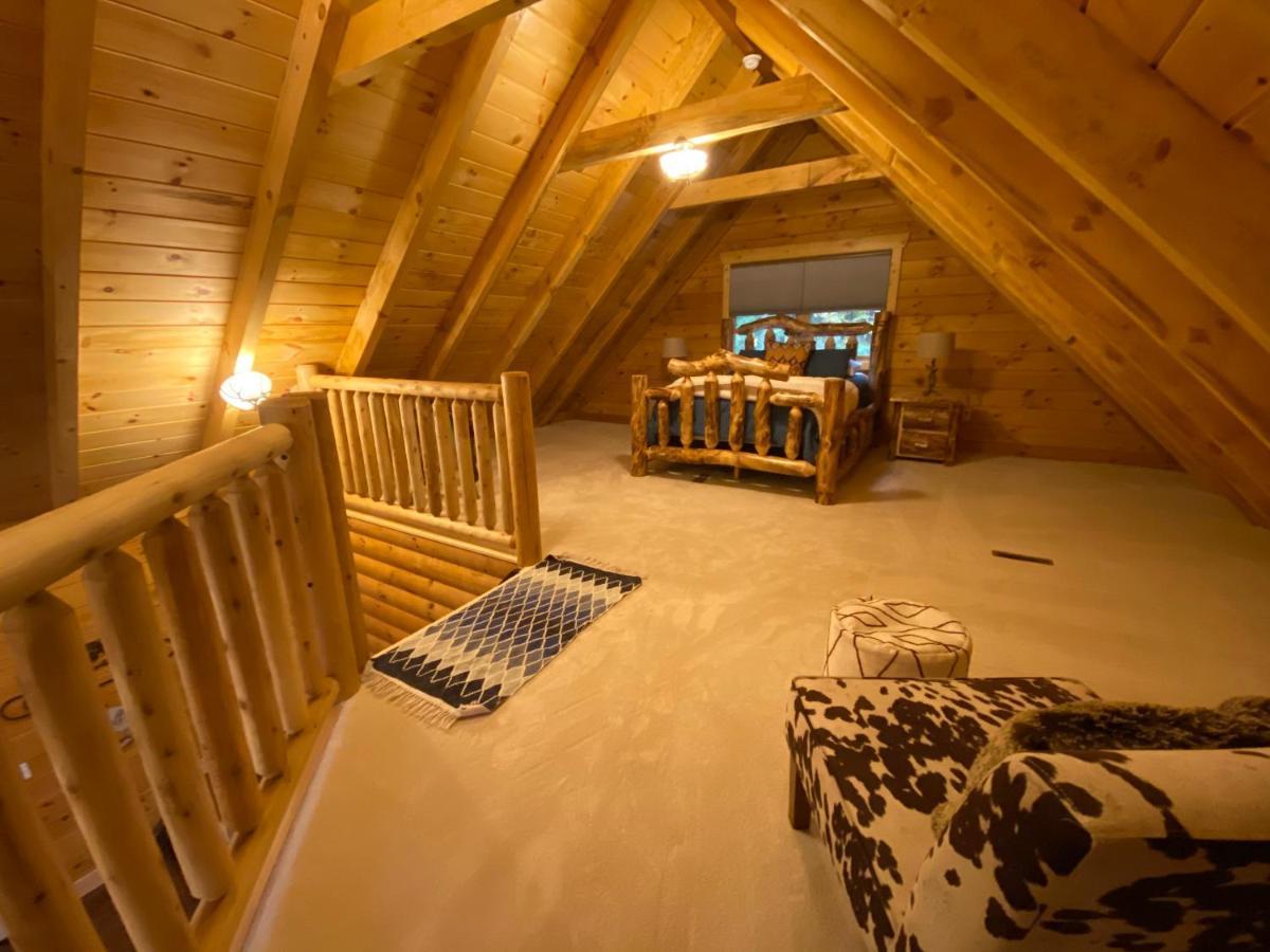Pine Creek Cabins & Camping Resort South Bloomingville Ngoại thất bức ảnh