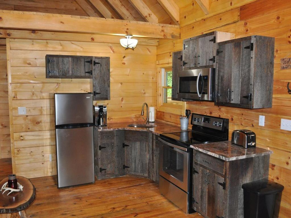 Pine Creek Cabins & Camping Resort South Bloomingville Ngoại thất bức ảnh