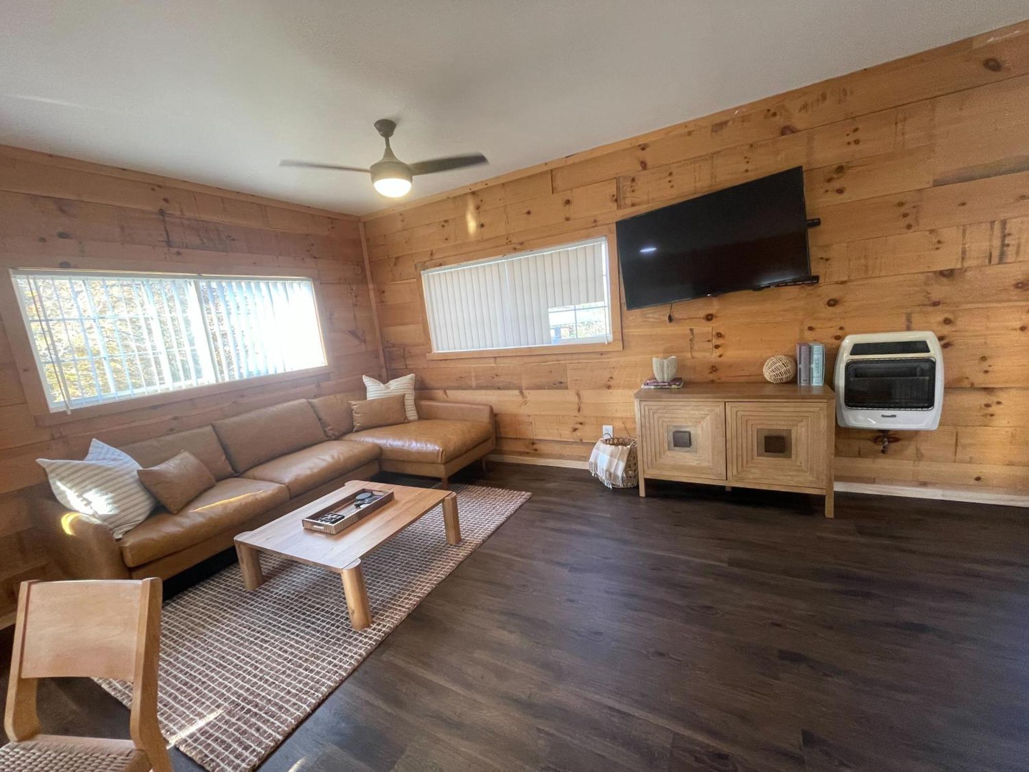 Pine Creek Cabins & Camping Resort South Bloomingville Ngoại thất bức ảnh